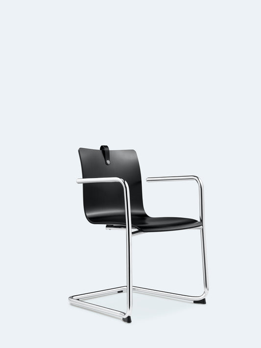 Mesami cantilever chair with armrests