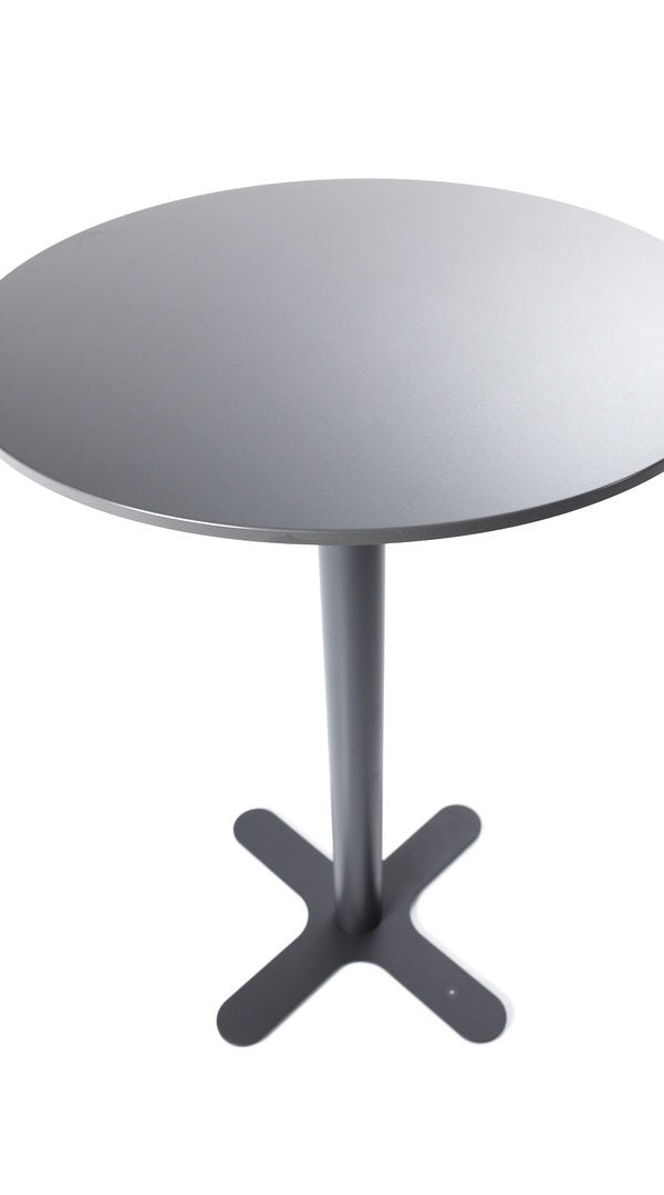 Löffler's promotional video showcasing the MM 0200 bar table